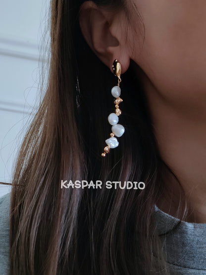 Lrregular Drop Earring