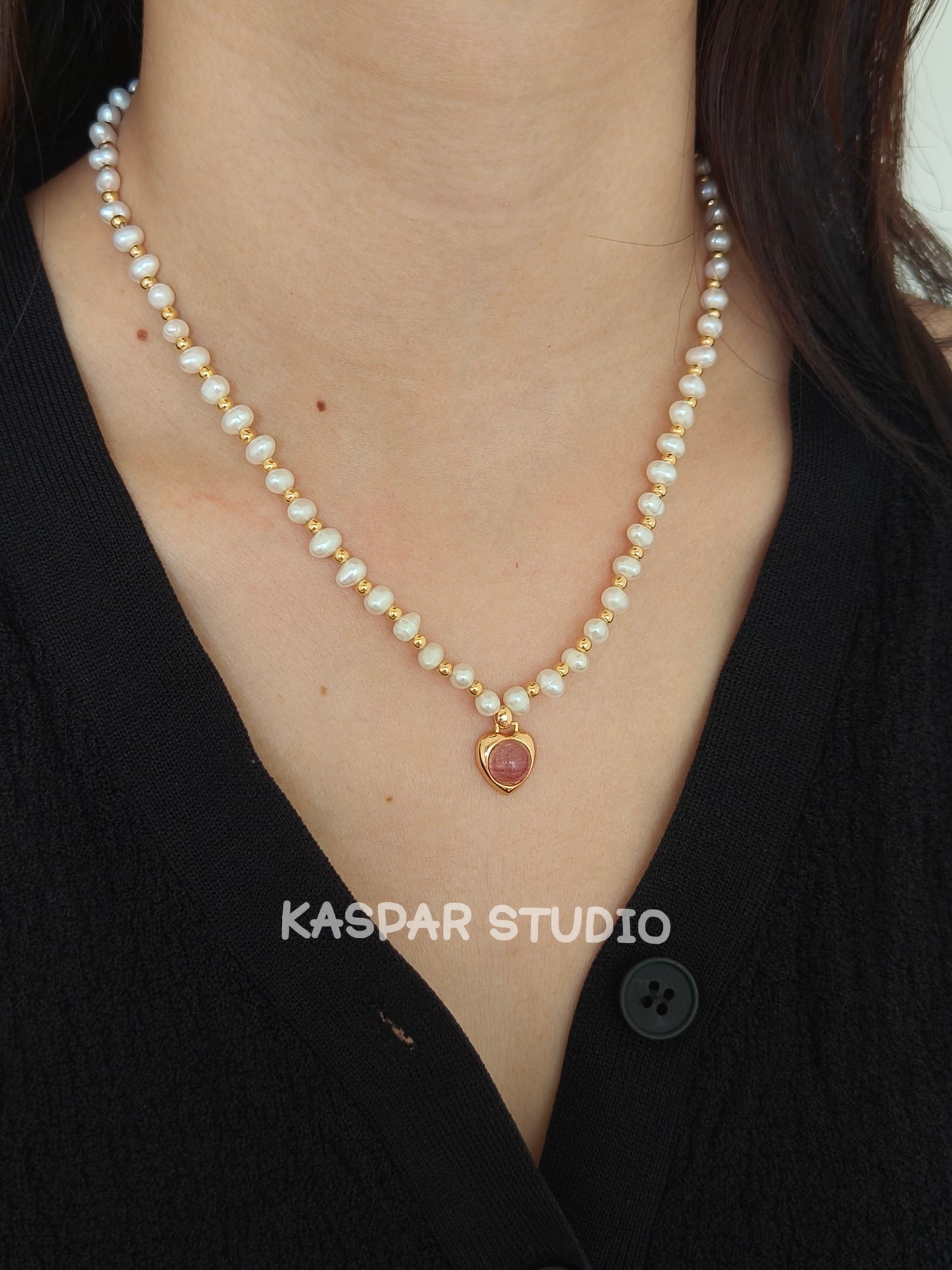 Demure Charm Pearl necklace