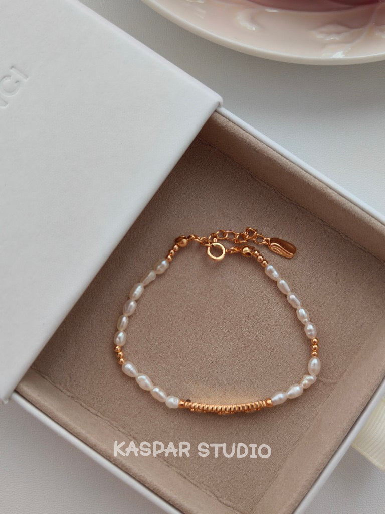 Minimalist Pearl Bracelets