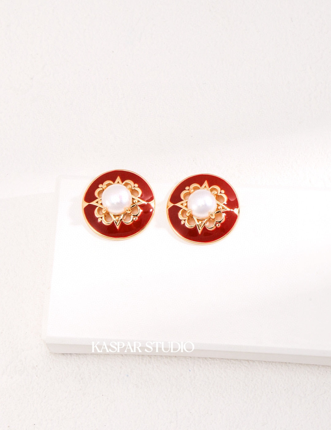 Christmas Round red Earrings