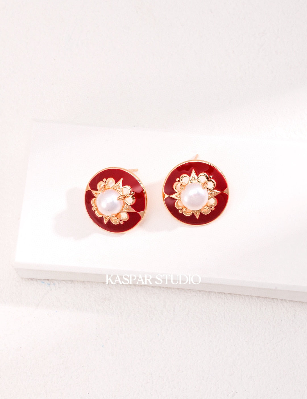 Christmas Round red Earrings