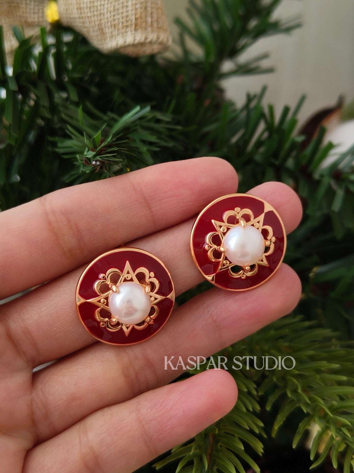 Christmas Round red Earrings